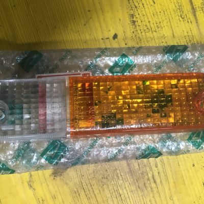 Vetro indicatore di direzione sinistro Daihatsu 81521-87103-000